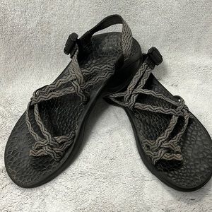 Chacos women’s Size 10
